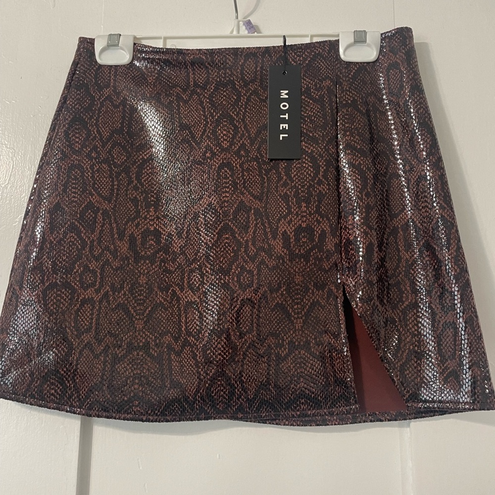 Motel mini skirt